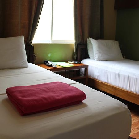Purple Tree Bed & Breakfast Paranaque City Exteriör bild