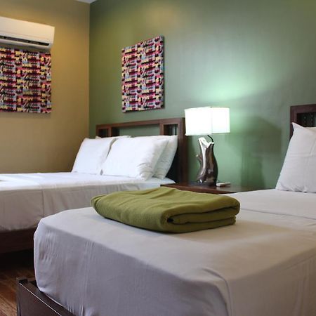 Purple Tree Bed & Breakfast Paranaque City Exteriör bild