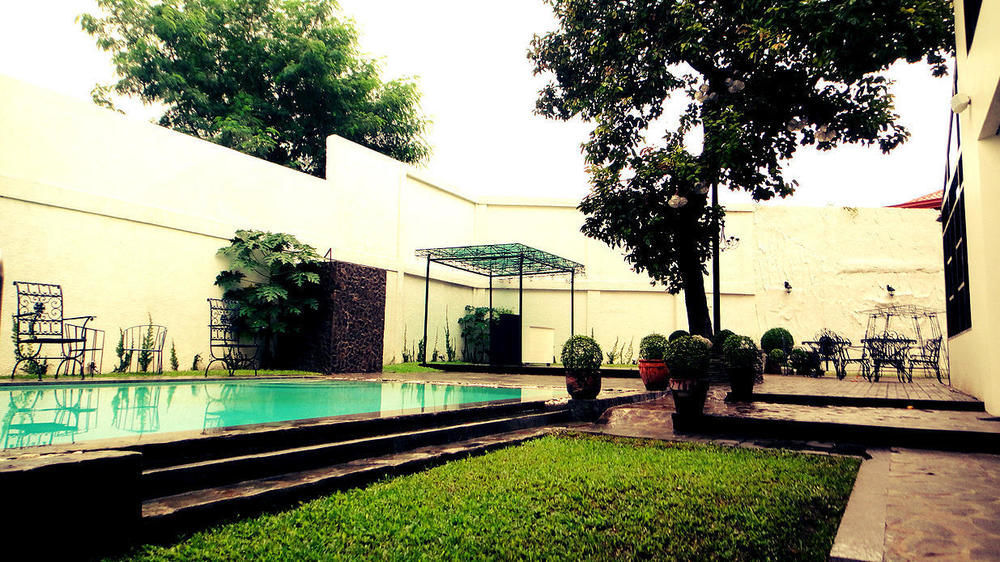 Purple Tree Bed & Breakfast Paranaque City Exteriör bild